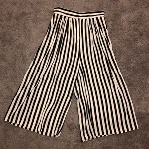 Striped Wide-leg Pants